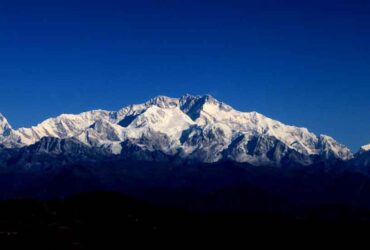 Wonderful Sandakphu Tour with Classic Land Rover at Best Price from NatureWings, HURRY!