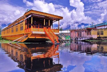 kashmir tour from delhi with up to 30% off